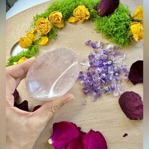 Rose Quartz bowl & Amethyst chips